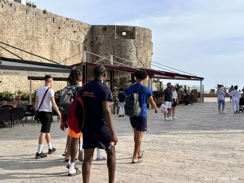 布德瓦旧城的主入口