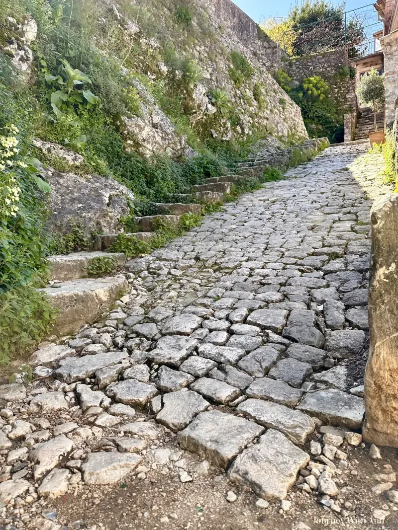 How Hard Is The Ladder Of Kotor? in Kotor