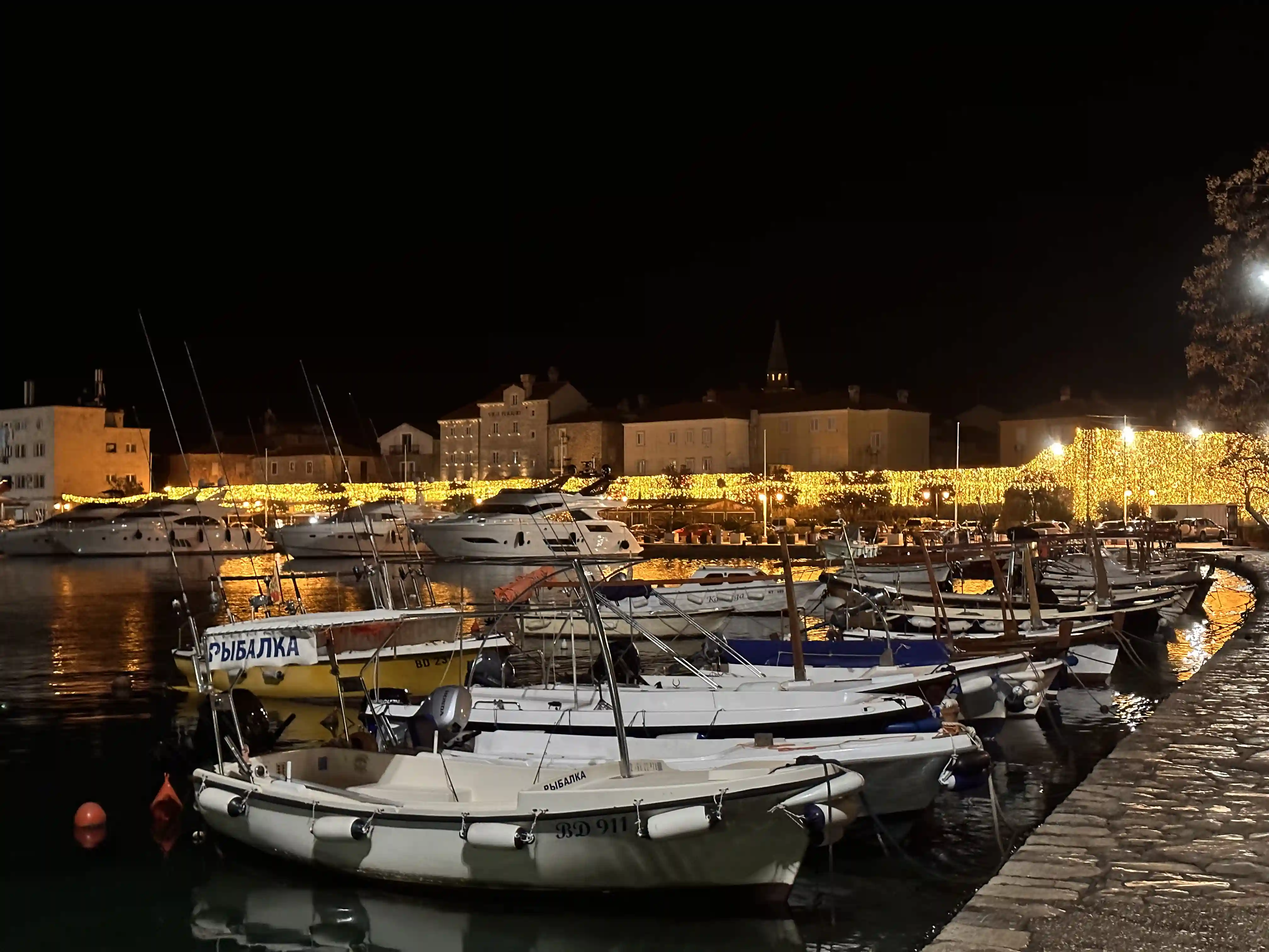Is Budva a party town? image