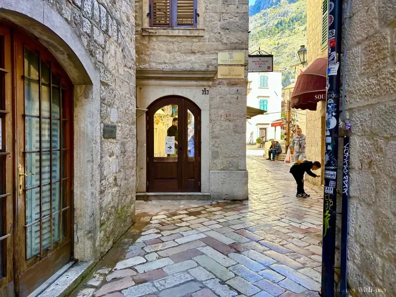 Can You Walk Around Kotor? in Kotor